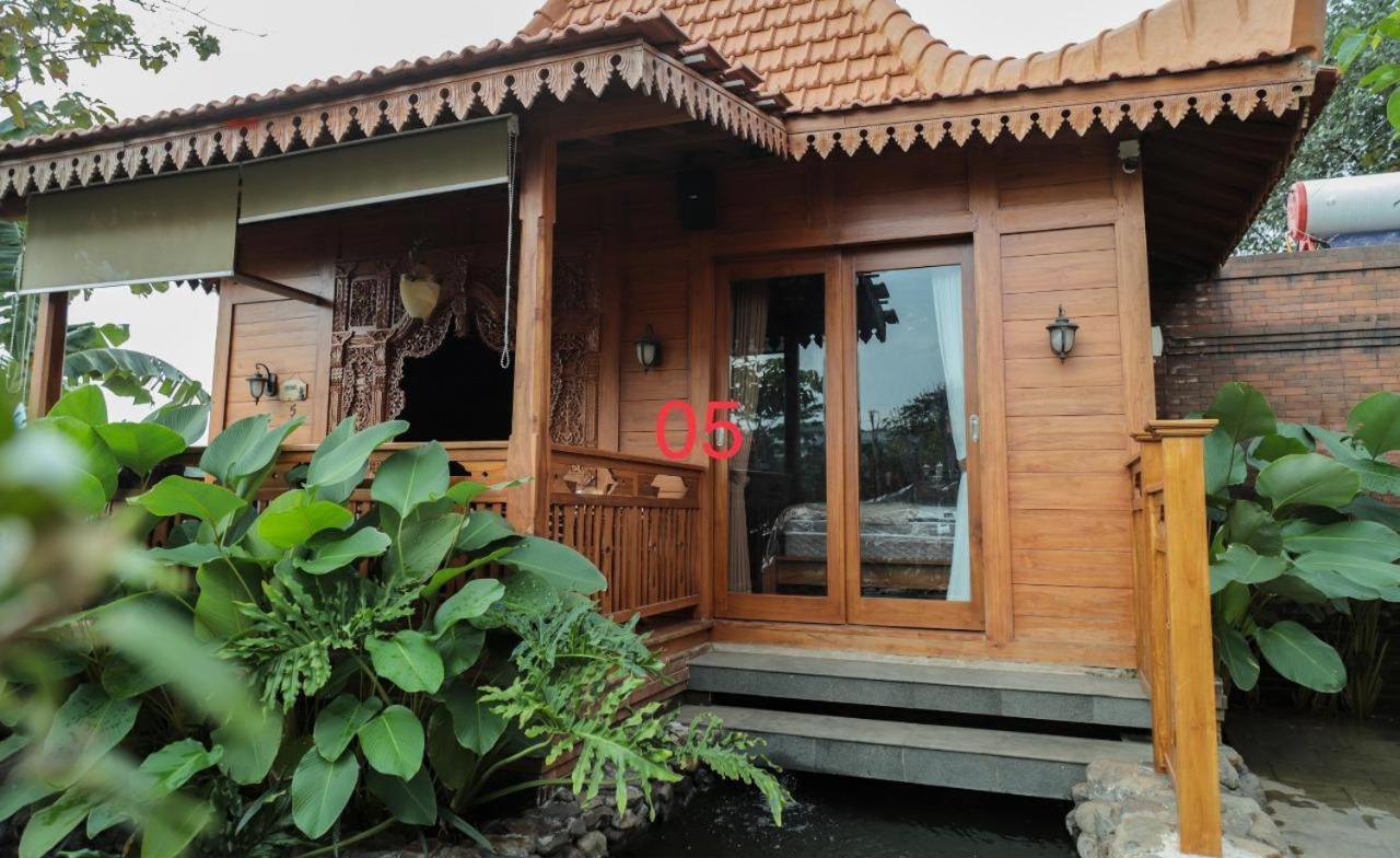 Joglo Jawa เจอปารา ภายนอก รูปภาพ
