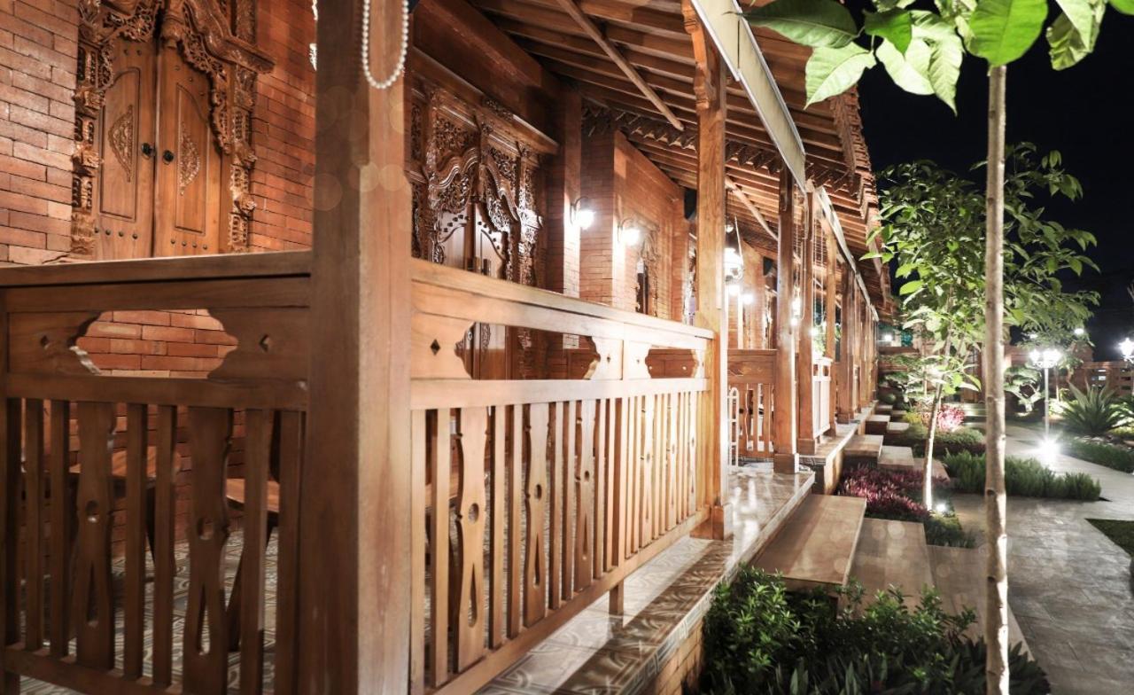 Joglo Jawa เจอปารา ภายนอก รูปภาพ